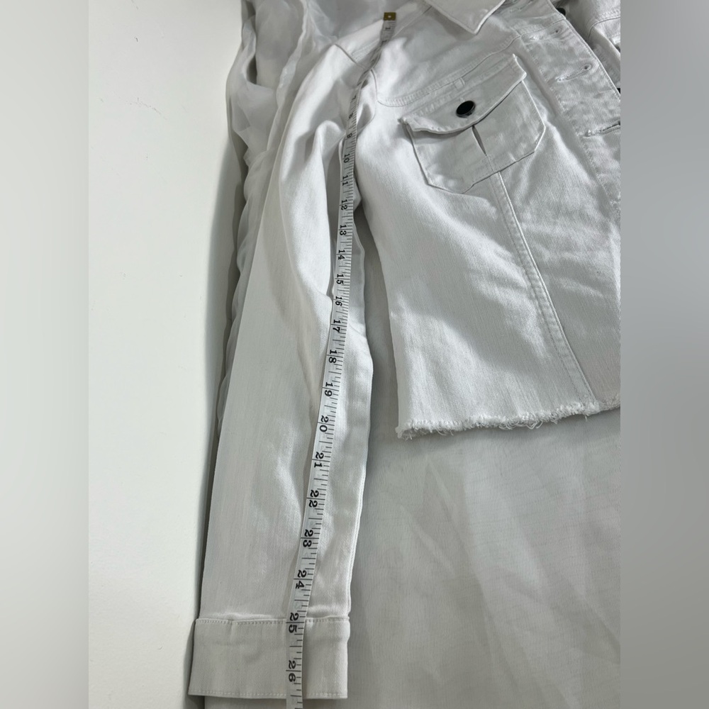 Kut from the Kloth Kara Fray Hem White Denim Jacket Size Small NWT - Picture 8 of 12